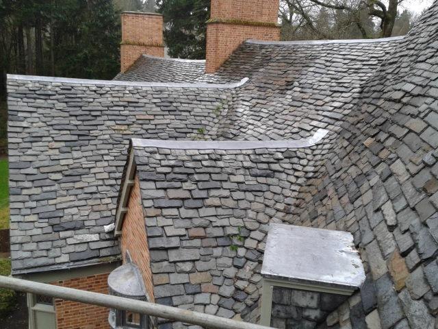 Сланец на крыше