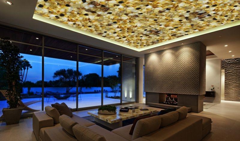 Потолок из желтого кварца