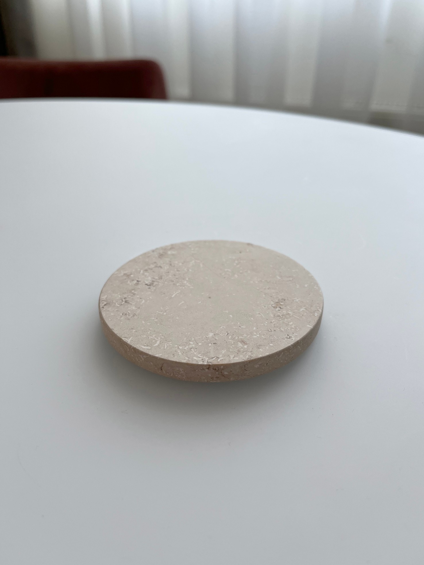 Изображение СПK Подставка круглая (91х91х8 мм)/Известняк Jura Beige/Бежевый/Лощение