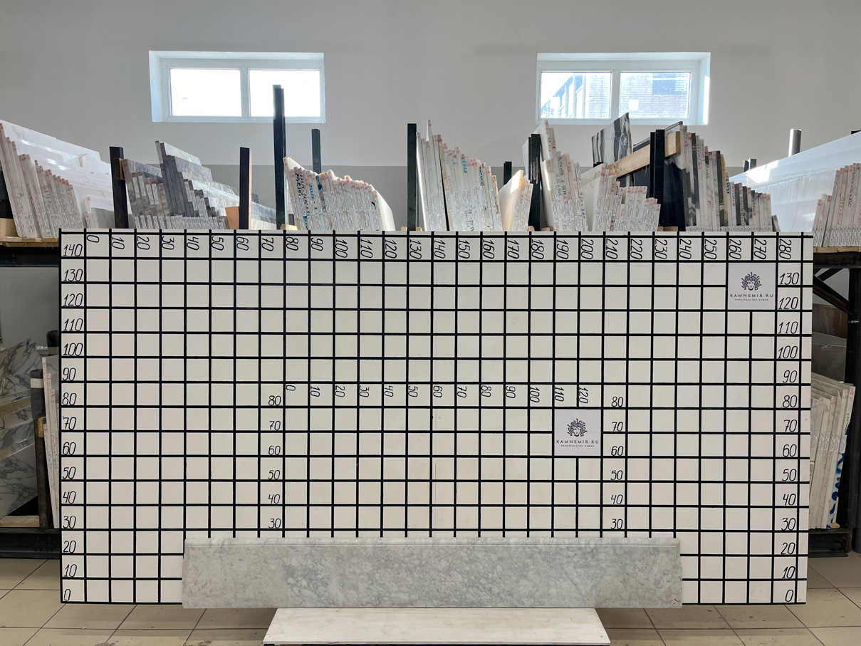 Изображение Подоконник со сколами (2000х270х30 мм)/Мрамор Bianco Carrara/Белый/Полировка