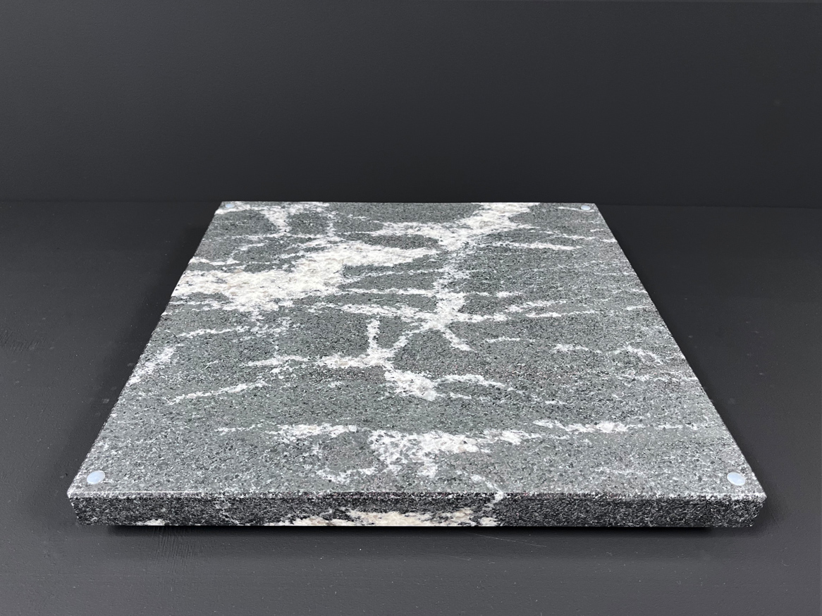 Столешница O3.1 (410х410х30 мм)/Гранит Гранатовый Амфиболит/Черный/Полировка - изображение 3