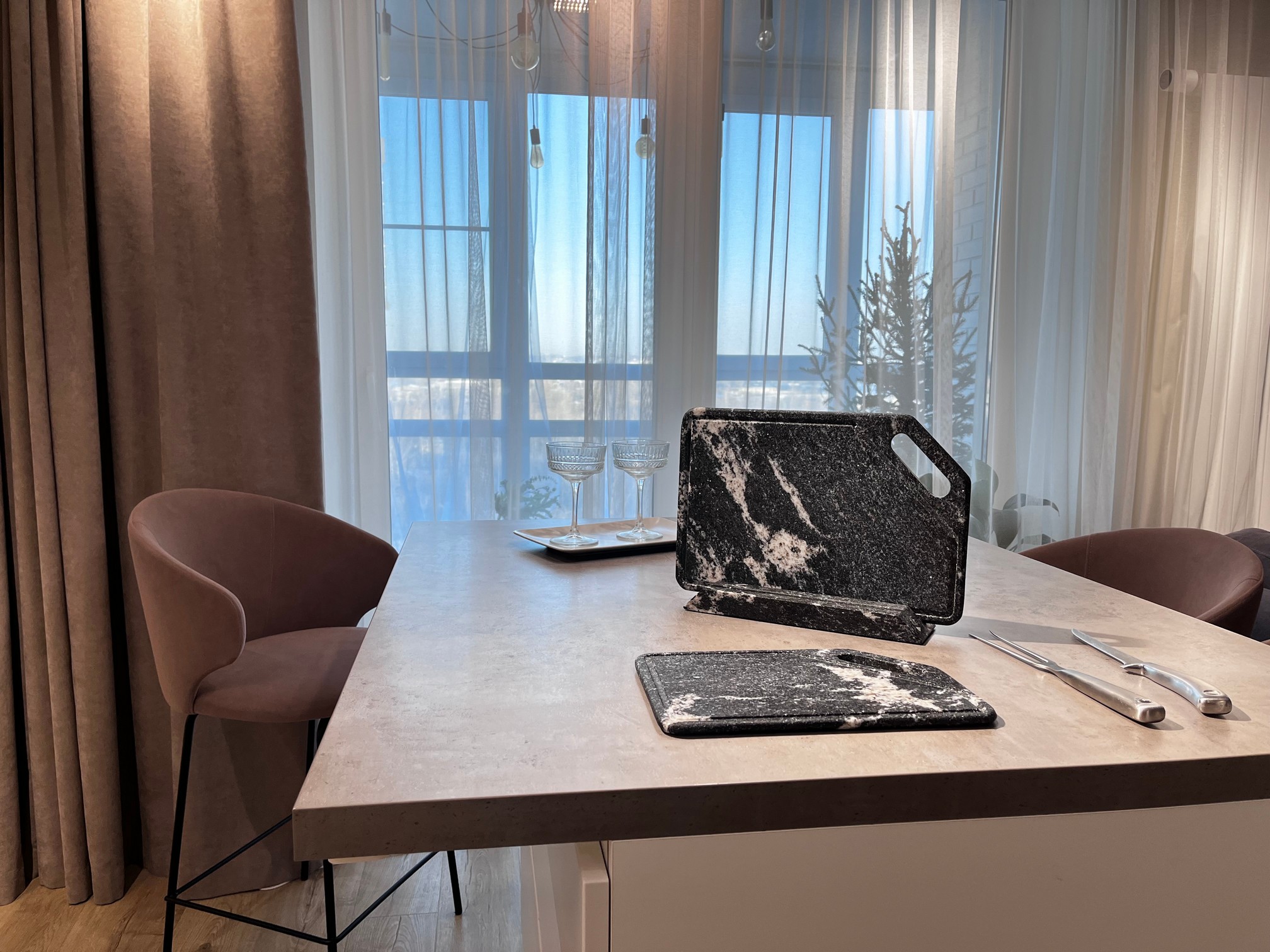 СПK Набор Разд. Доски с подставкой (360х250х80 мм)/Гранит Гранатовый Амфиболит/Черный/Антик - изображение 6