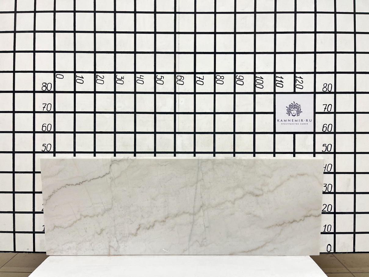 Изображение Подоконник 2, с глубокой царапиной (1397х483х18 мм)/Мрамор Guangxi White/Белый/Полировка