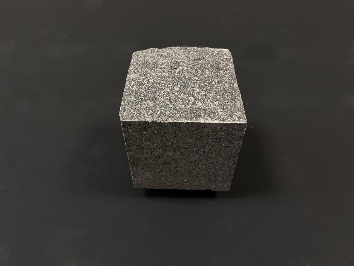 Брусчатка F2530 (100х100х100 мм)/Гранит Габбро/Черный/Колото-пиленный - изображение 3