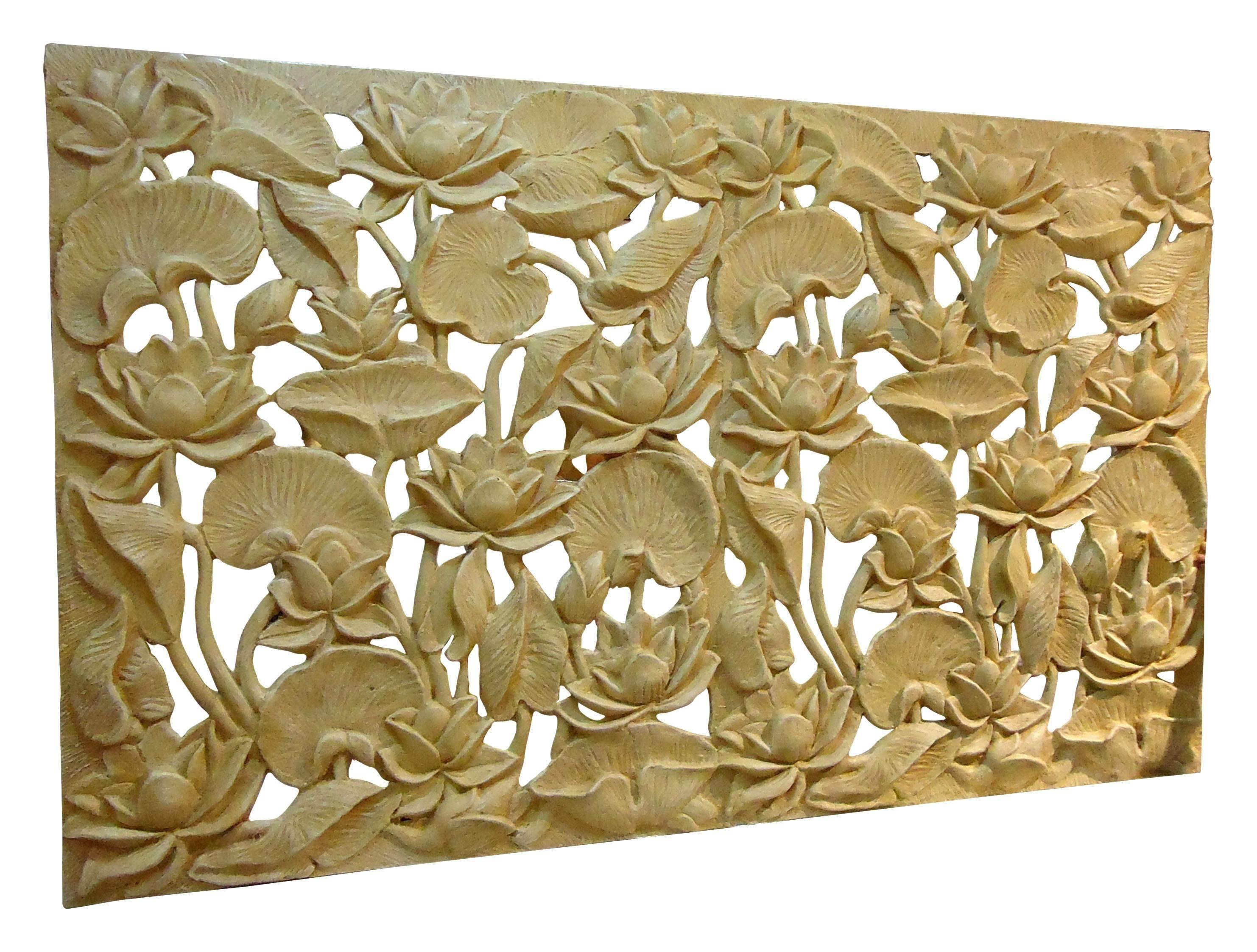 Резное панно из камня