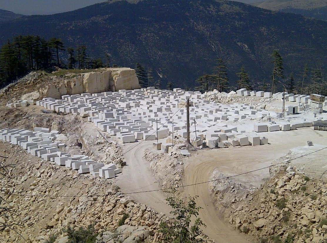 Месторождение известняка, Португалия