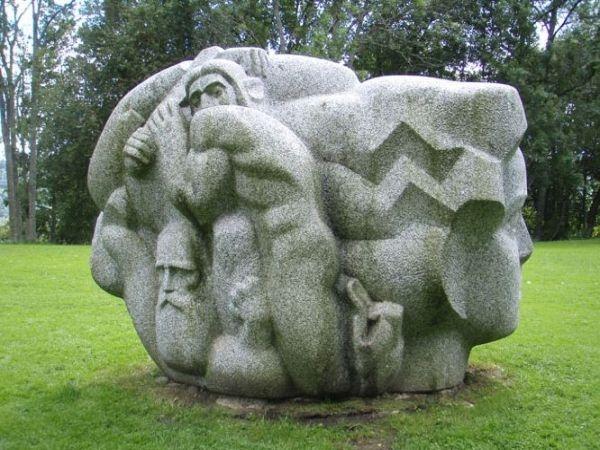 Гранитная скульптура 