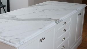 Столешница из элегантного мрамора Calacatta Vagli