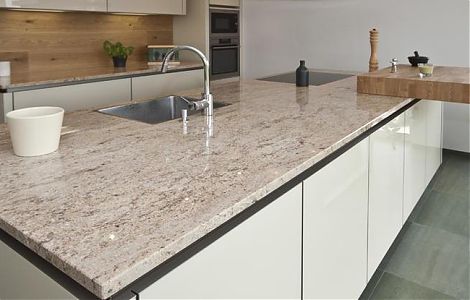 Столешницы из кремового гранита Astoria Gold