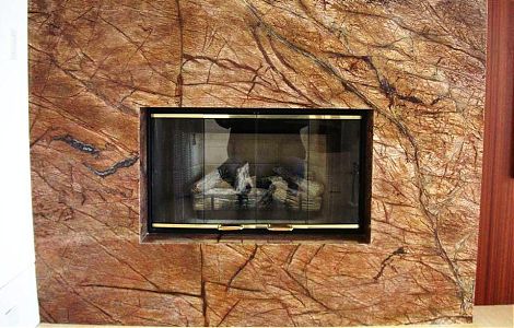 Камин из мрамора Bidasar Brown