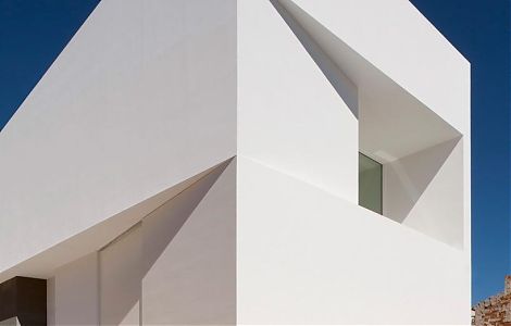 Современная белоснежная вилла в стиле хай-тек изображение 6