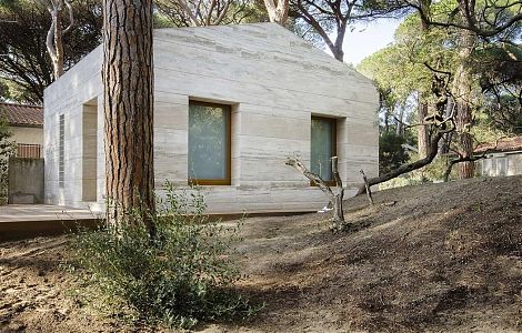 Травертин на фасаде изображение 5