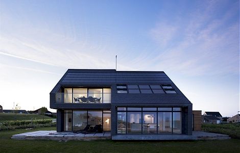 Фасад, облицованный черным сланцем изображение 5