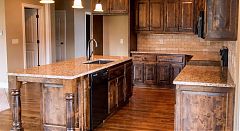 Камень на кухне