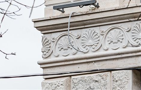 Цветочный фриз на фасаде изображение 3
