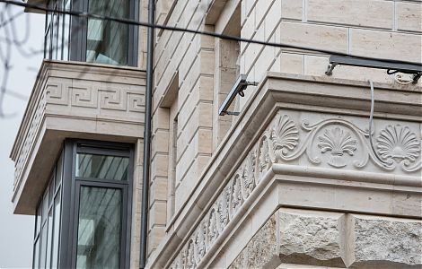 Цветочный фриз на фасаде изображение 2