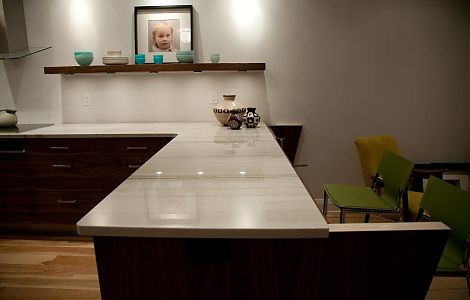 Кухонные столешницы из кварцита Bianco Macaubas изображение 1