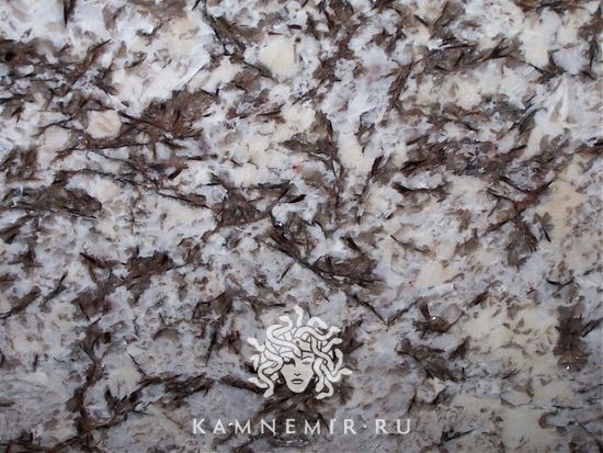 Bianco Antico / Royal Silk