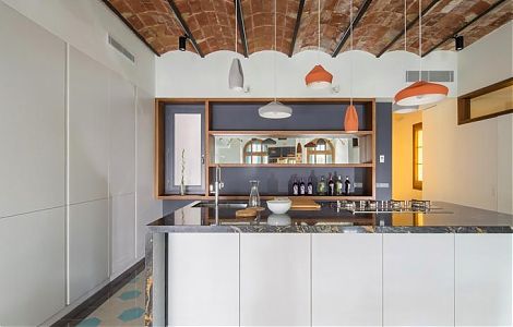 Стильная столешница из черного гранита Black Forest изображение 3